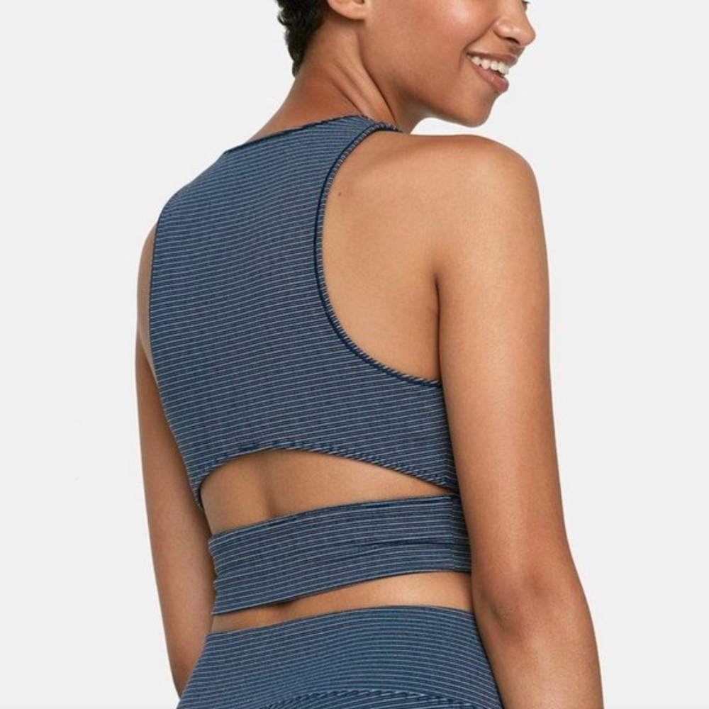 Outdoor Voices slashback crop in navy stripe